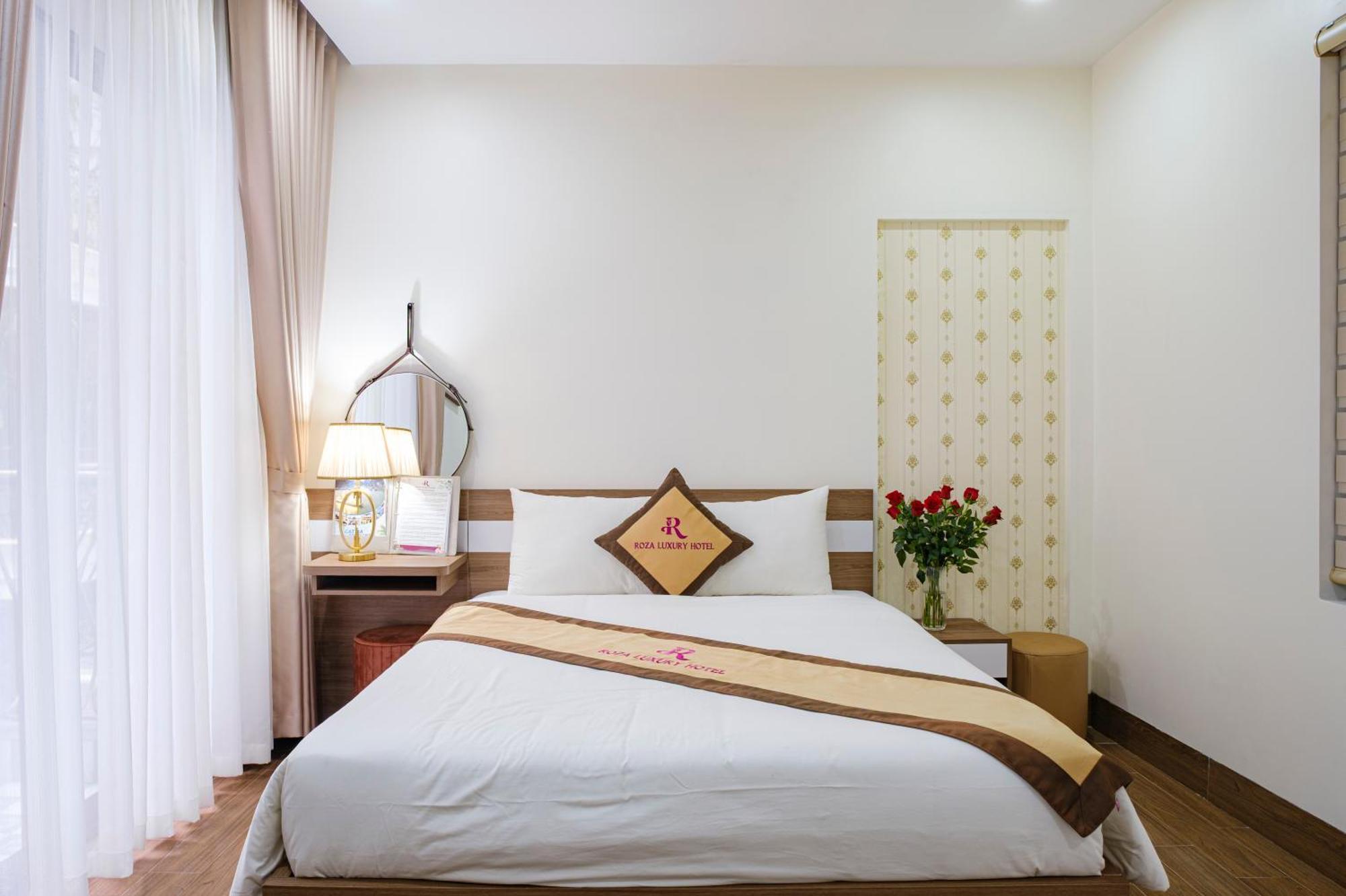 Roza Palace Cat Ba Chan Chau ภายนอก รูปภาพ