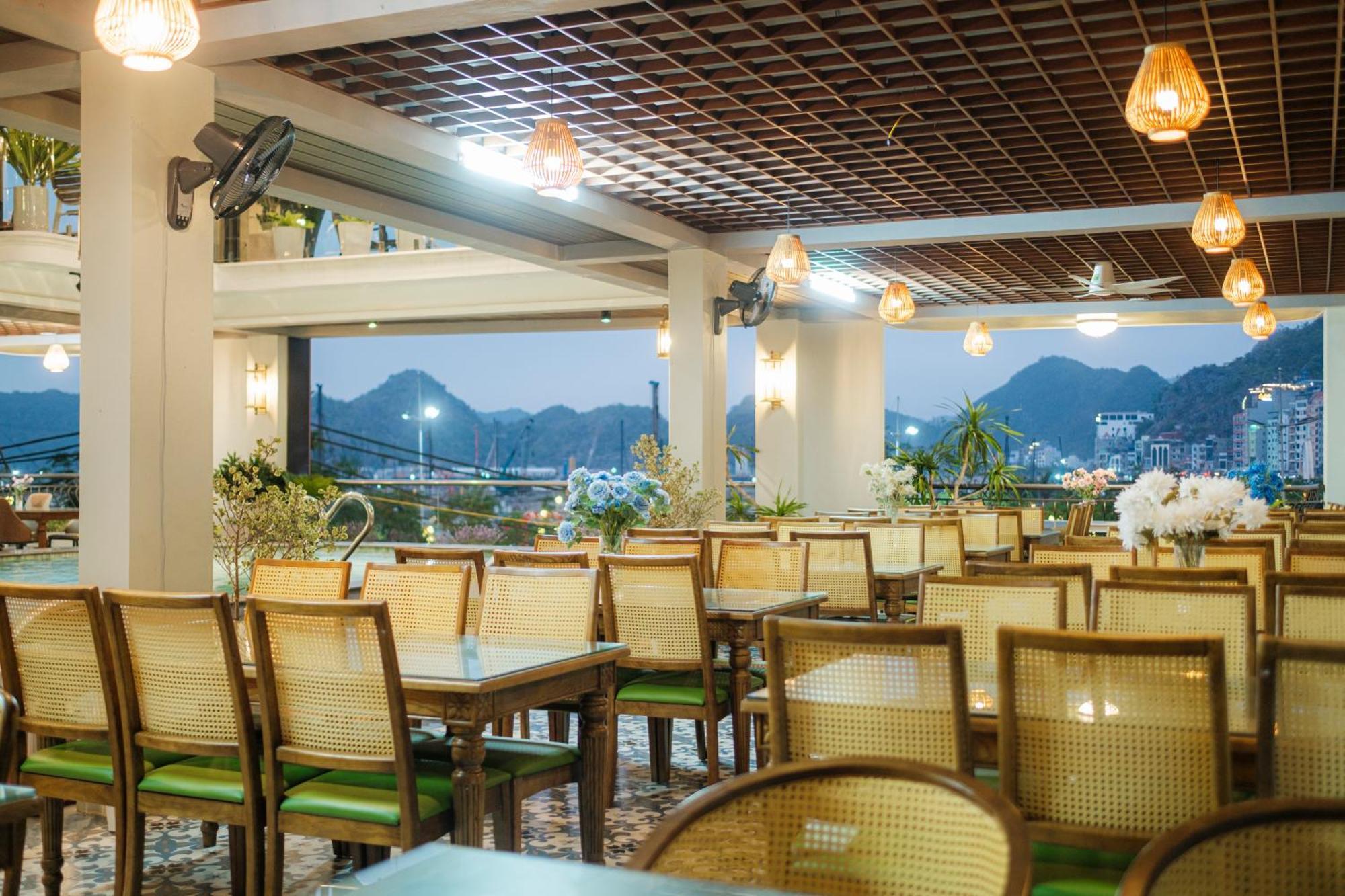 Roza Palace Cat Ba Chan Chau ภายนอก รูปภาพ